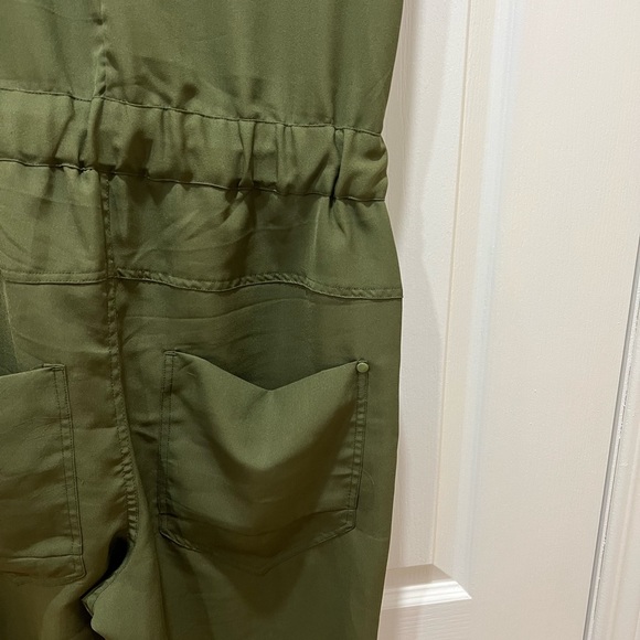 Jumpsuit (extra small) utility green with front and back pockets - Picture 6 of 7